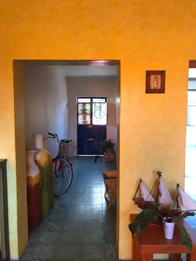 Casa Nangpa And Hostel Guadalajara Vendégház
